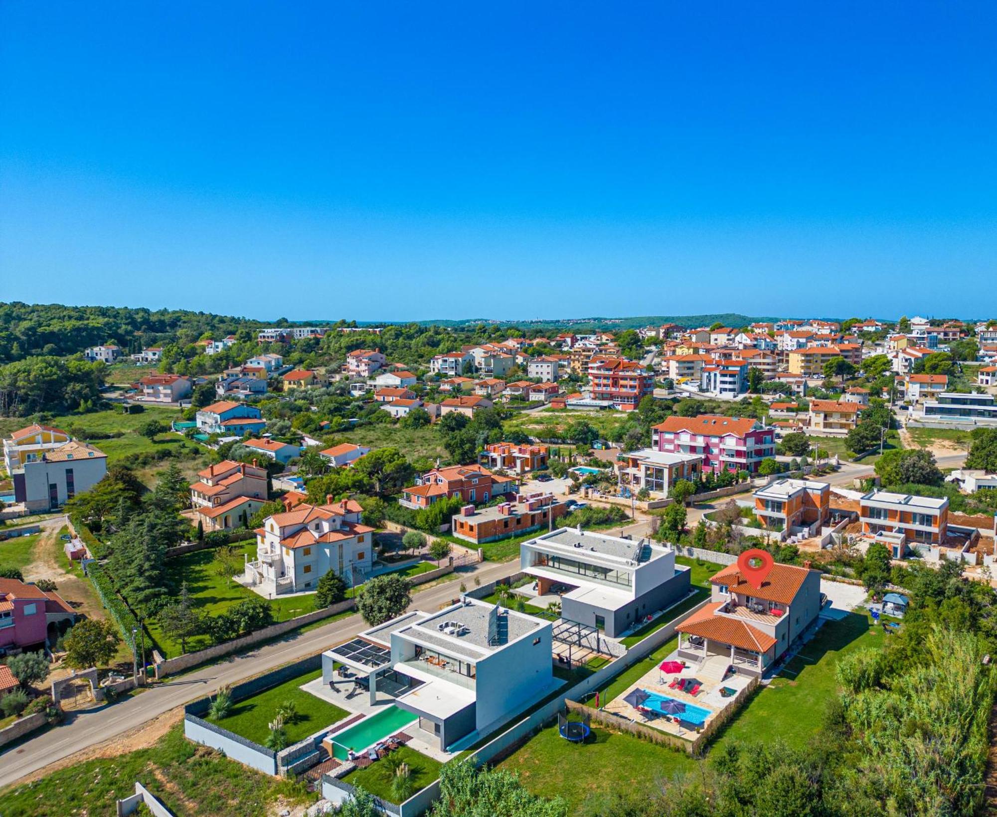 Ana Apartment Liznjan Luaran gambar